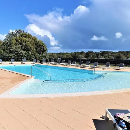 Les Baigneuses - Piscines Chauffees *
